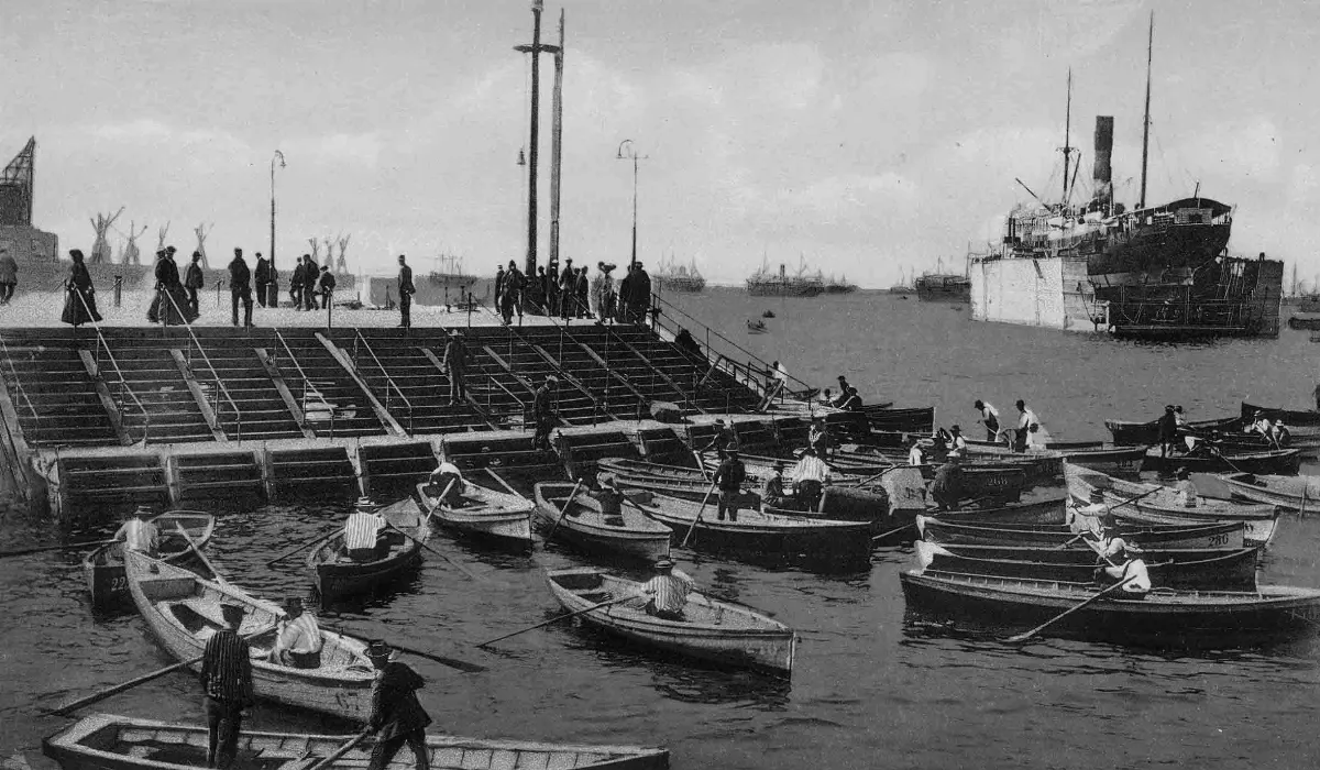 Muelle de pasajeros de Valparaíso en 1912 — 1912 | Chile de Ayer