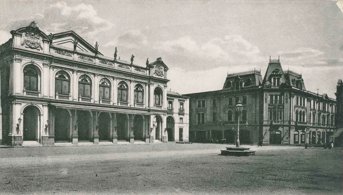 Teatro Municipal de Santiago ca. 1900 — 1900 | Chile de Ayer
