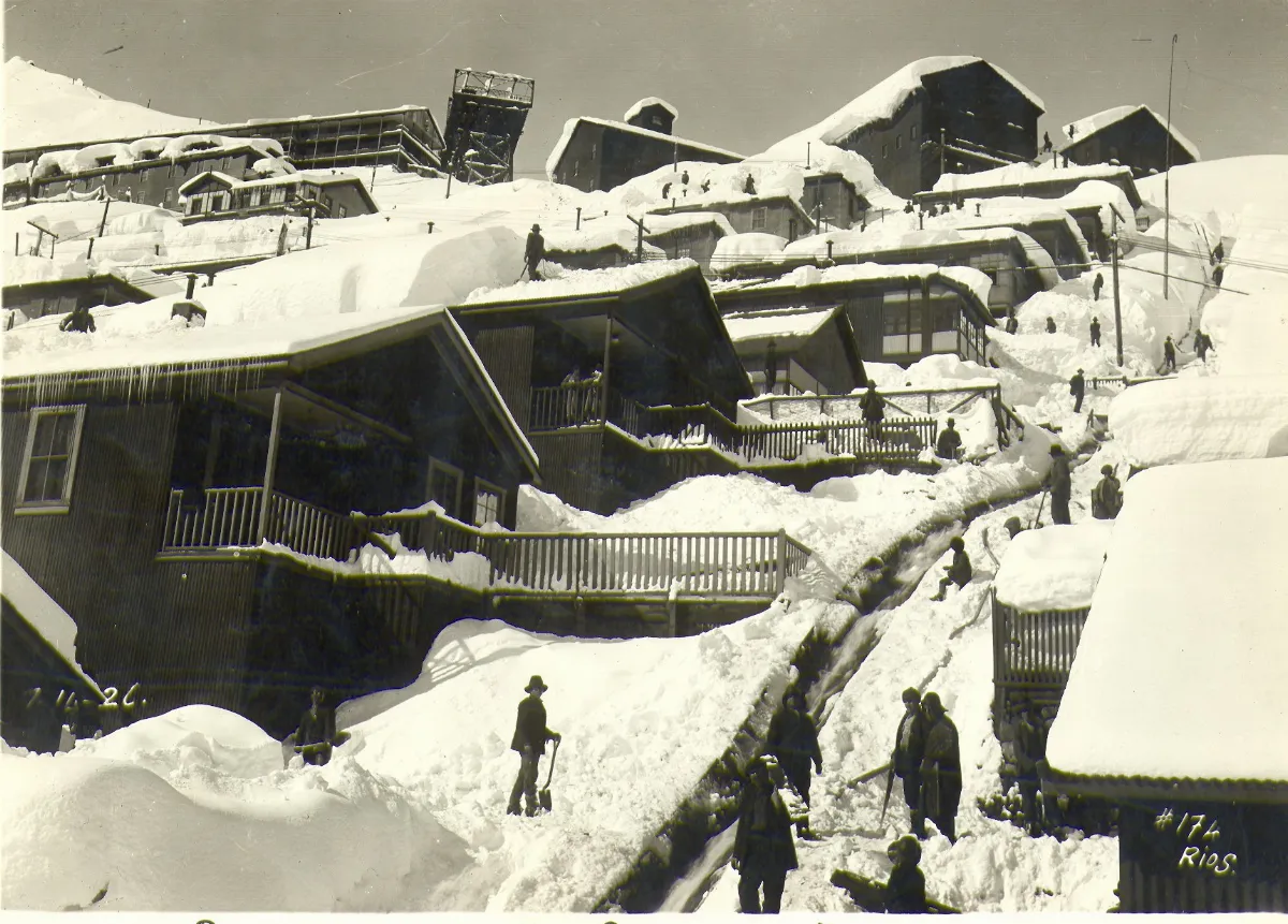 Casa de Trabajadores Sewell, ca 1920 — Sewell — 1920 | Chile de Ayer
