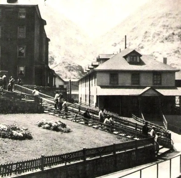 Sewell, ca. 1915 — Sewell — 1915 | Chile de Ayer