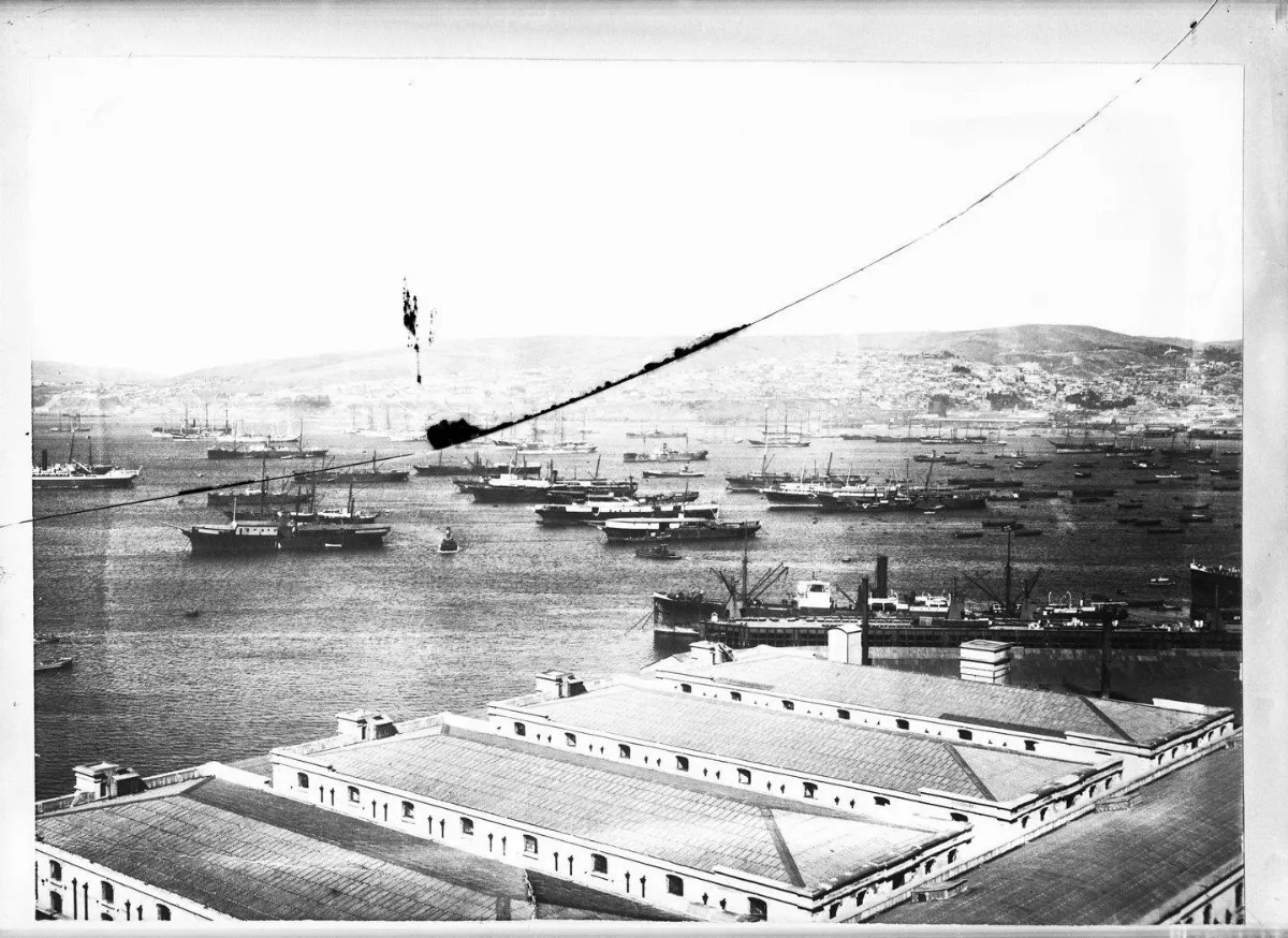 Bahia Valparaiso en 1911 — Bahía de Valparaíso — 1911 | Chile de Ayer