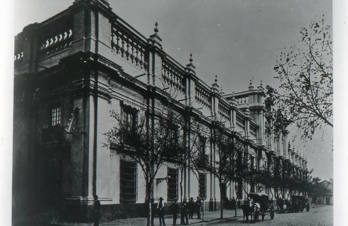 La Moneda ca.1900 — Palacio de La Moneda — 1900 | Chile de Ayer