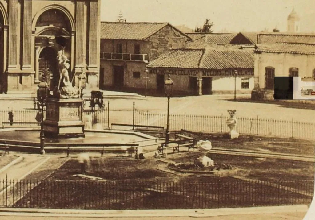 Plaza de Armas de Santigo, 1860 — Plaza de Armas de Santiago — 1860 | Chile de Ayer