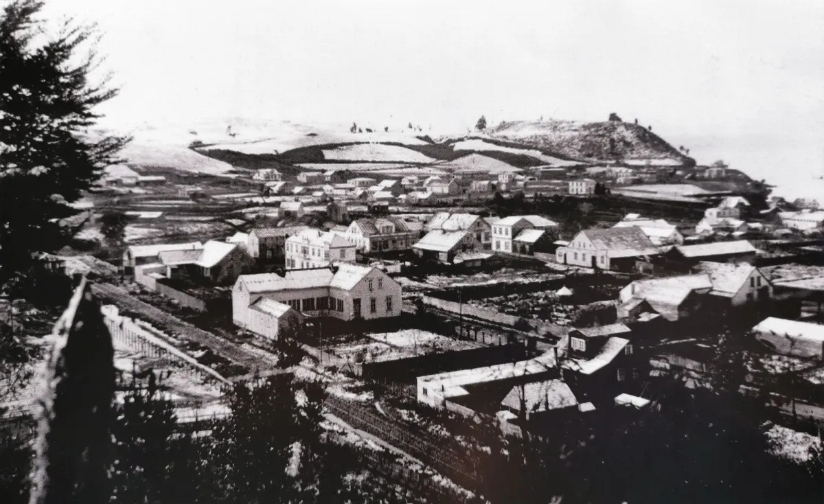 Puerto Varas desde el Cerro Calvario en 1921 — Cerro Calvario — 1921 | Chile de Ayer