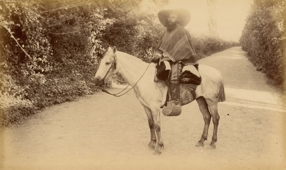 Hombre a caballo, zona central, 1888 — Limache — 1888 | Chile de Ayer