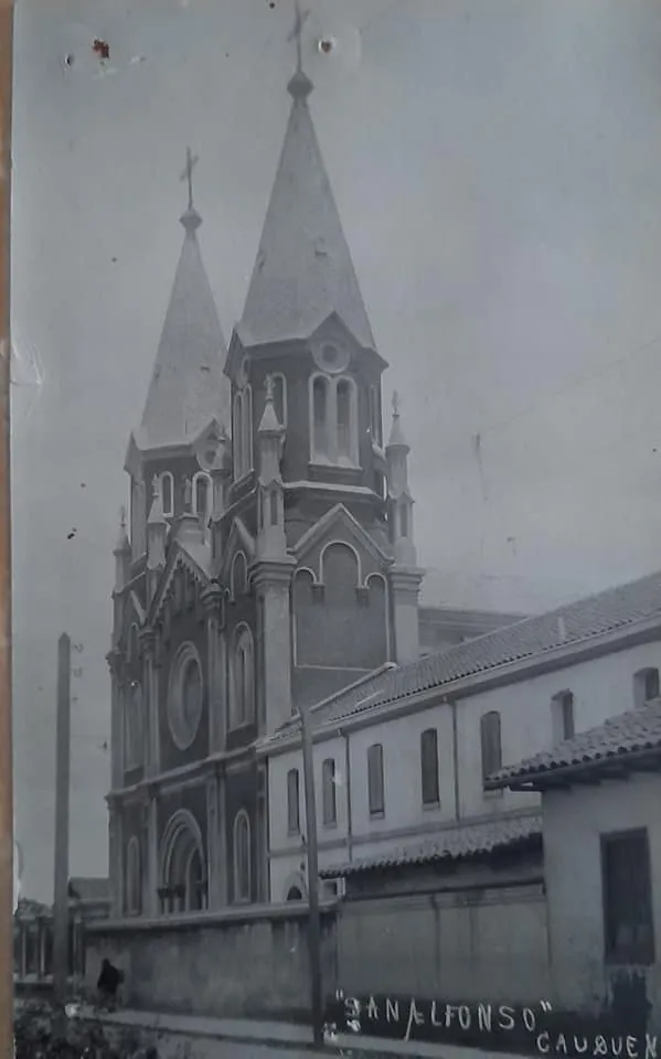 Iglesia de San Alfonso de Cauquenes en 1910 — Iglesia y Convento de San Alfonso — 1910 | Chile de Ayer