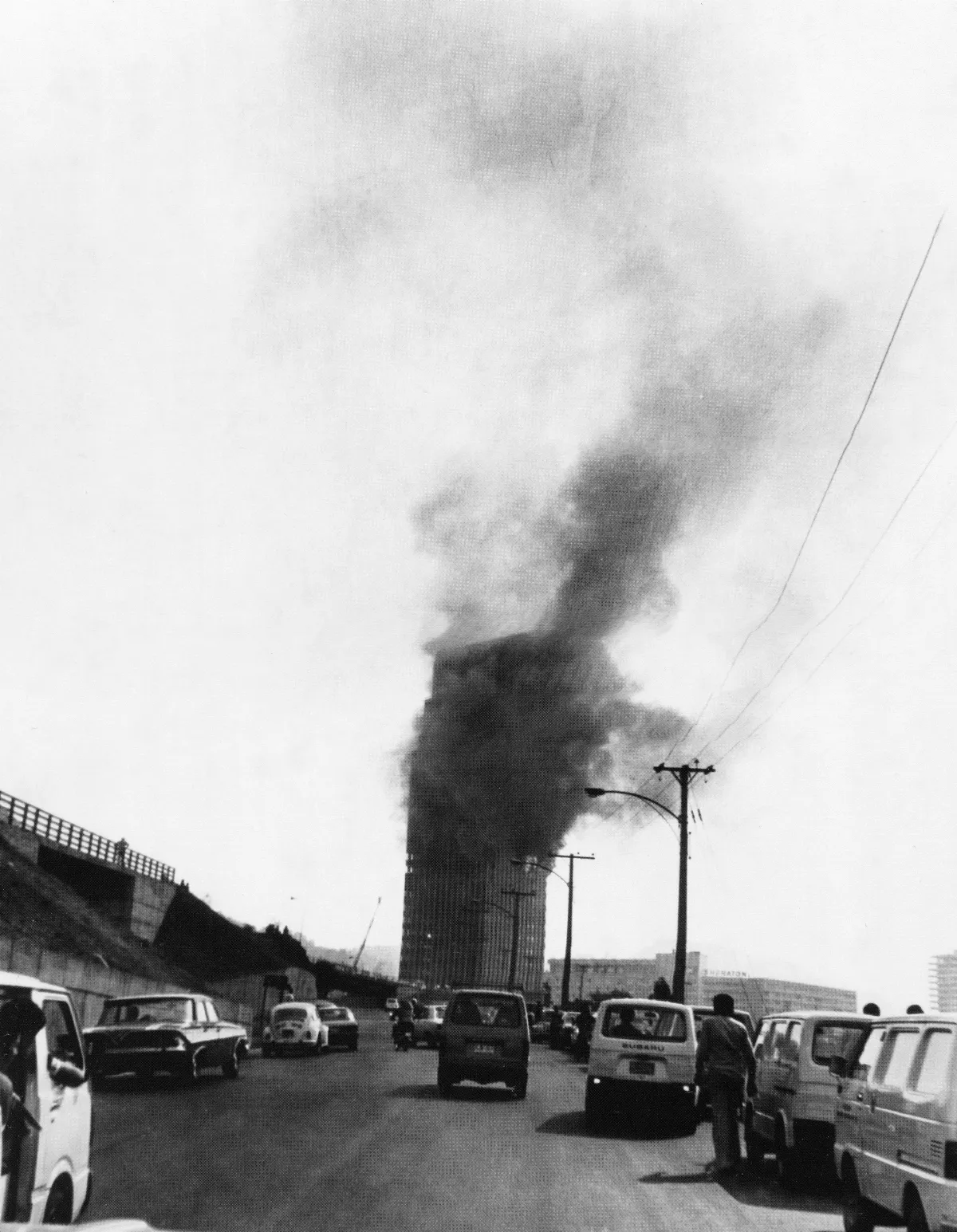 Incendio Torre Santa Maria, 1981 — Torre Santa María — 1981 | Chile de Ayer