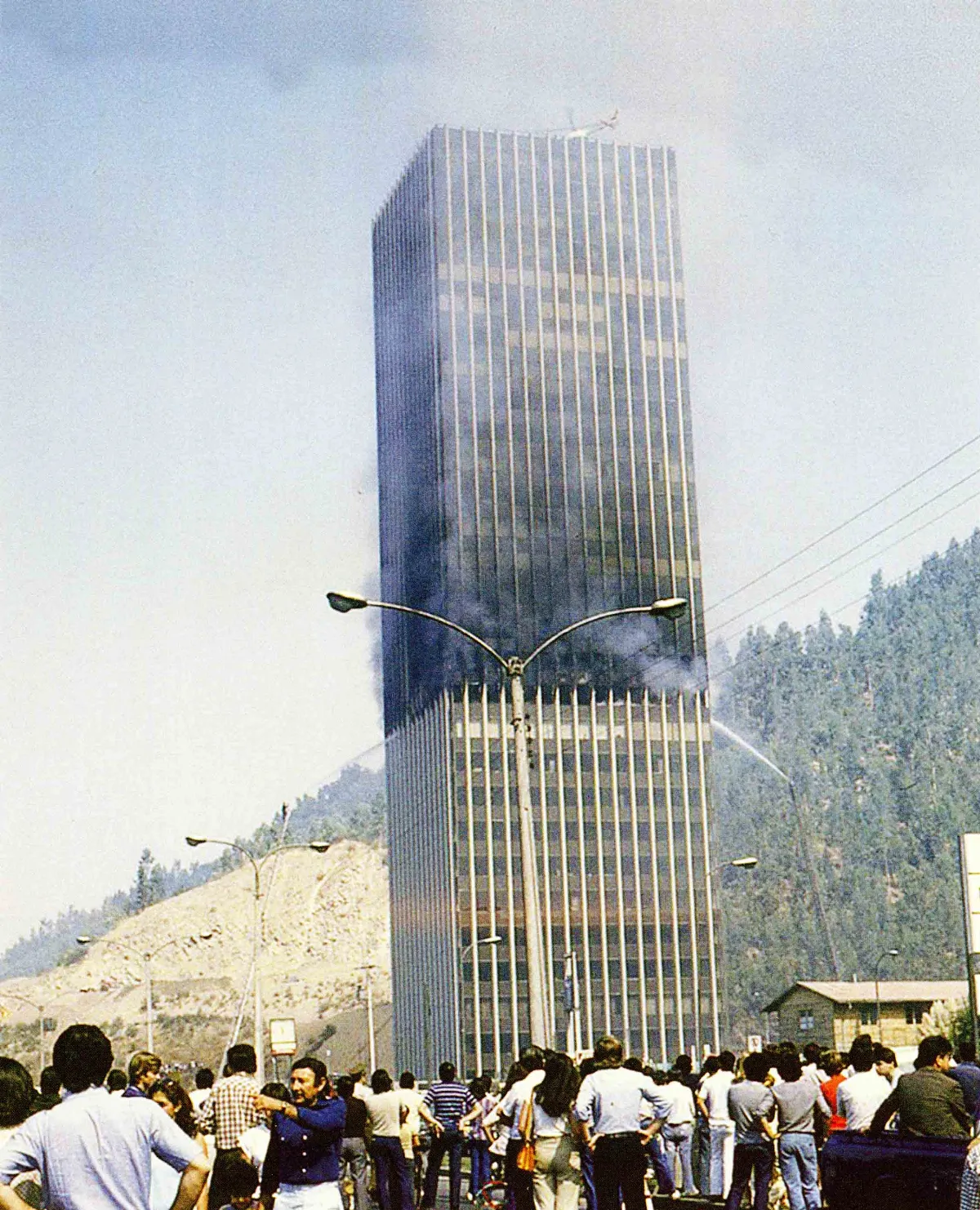 Incendio Torre Santa María, 1981 — Torre Santa María — 1981 | Chile de Ayer