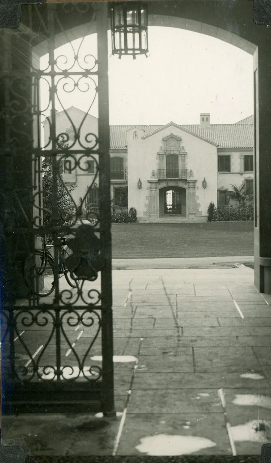 Palacio Cerro Castillo en 1930 — Palacio Presidencial Cerro Castillo — 1930 | Chile de Ayer