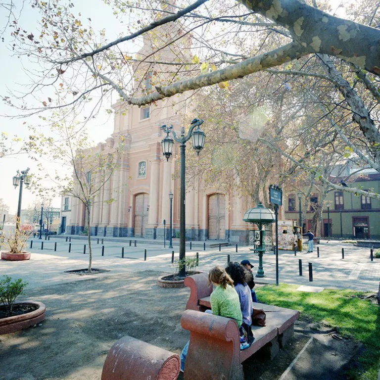 Plaza Teresa De Los Andes, 1999 — Plaza Teresa de Los Andes — 1999 | Chile de Ayer