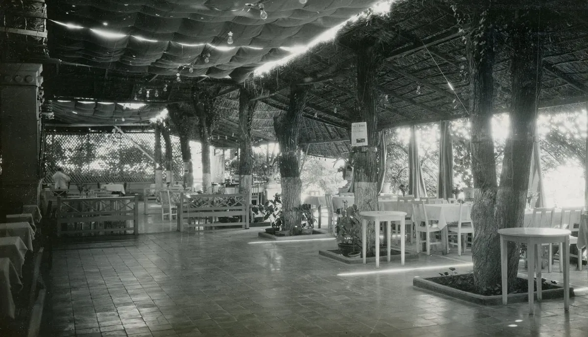 Restaurant Apoquindo, C.a 1930 — Hotel Apoquindo — 1930 | Chile de Ayer