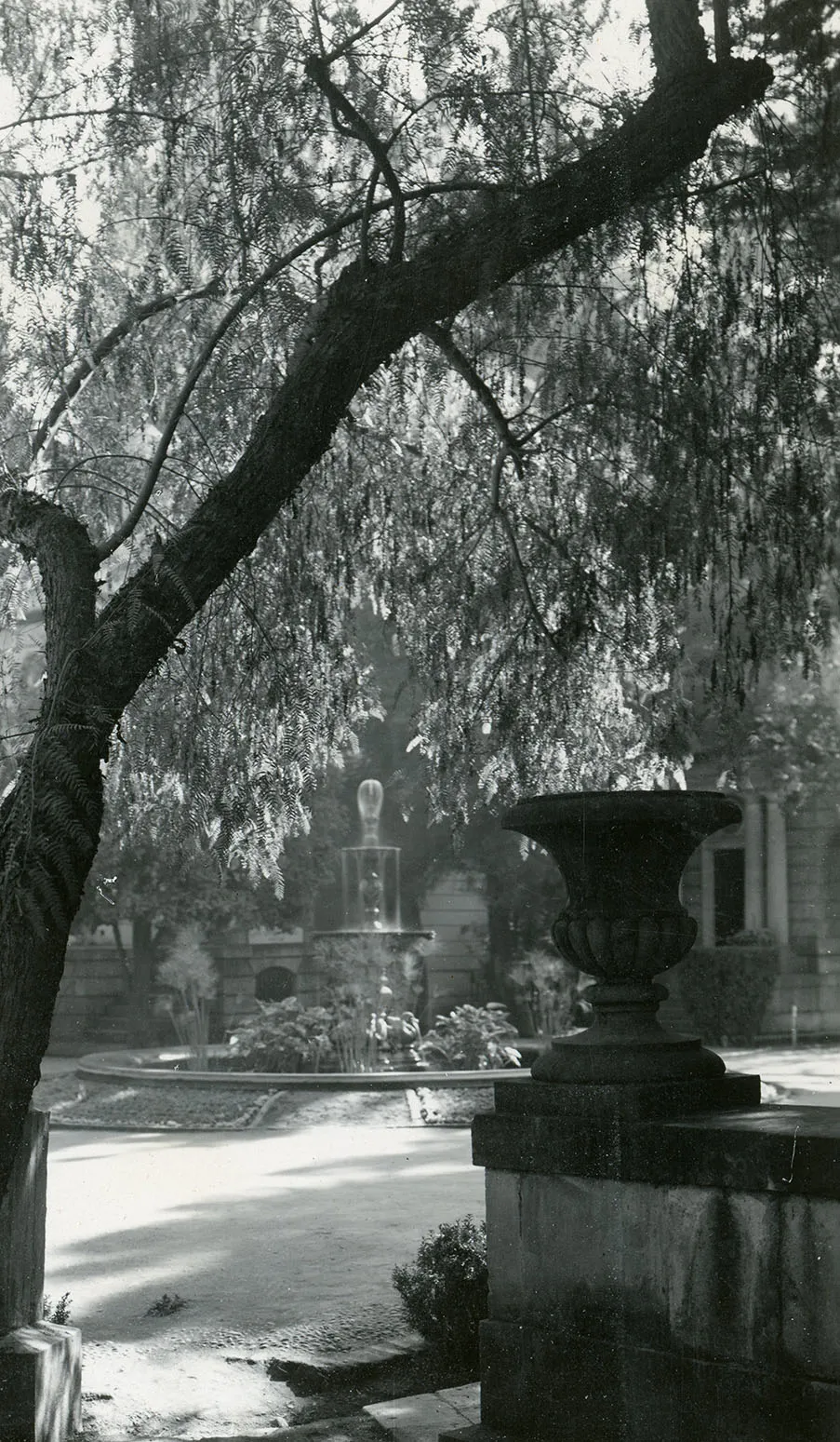 Cementerio Católico C.a 1930 — Cementerio Católico de Recoleta — 1930 | Chile de Ayer