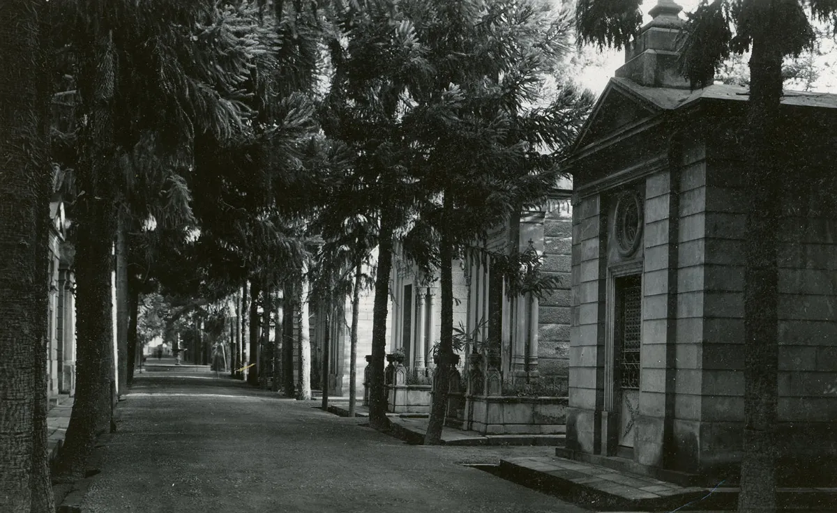 Cementerio General C.a 1930 — Cementerio General de Santiago — 1930 | Chile de Ayer