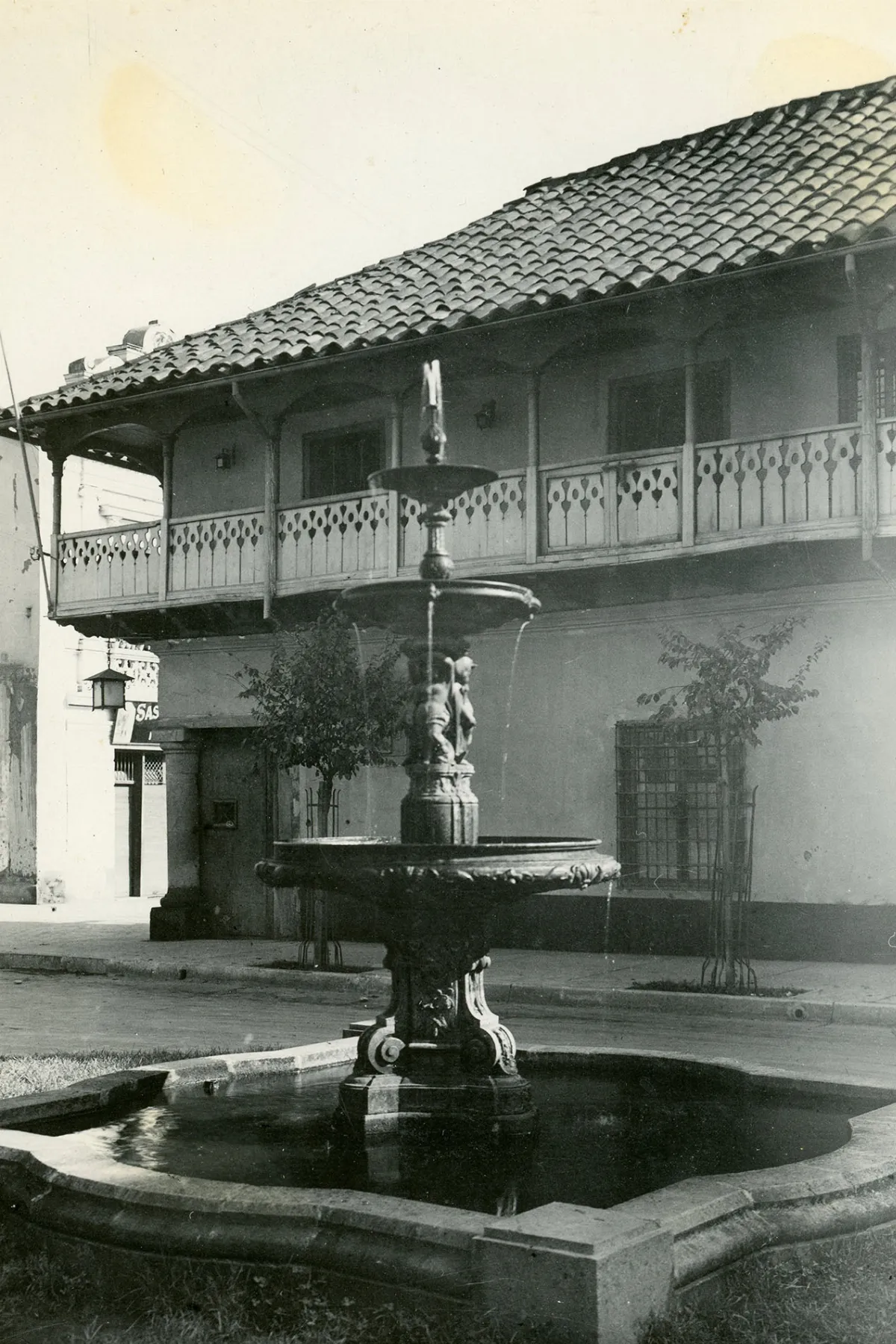 Posada Santiago C.a 1930 — Santiago Centro — 1930 | Chile de Ayer