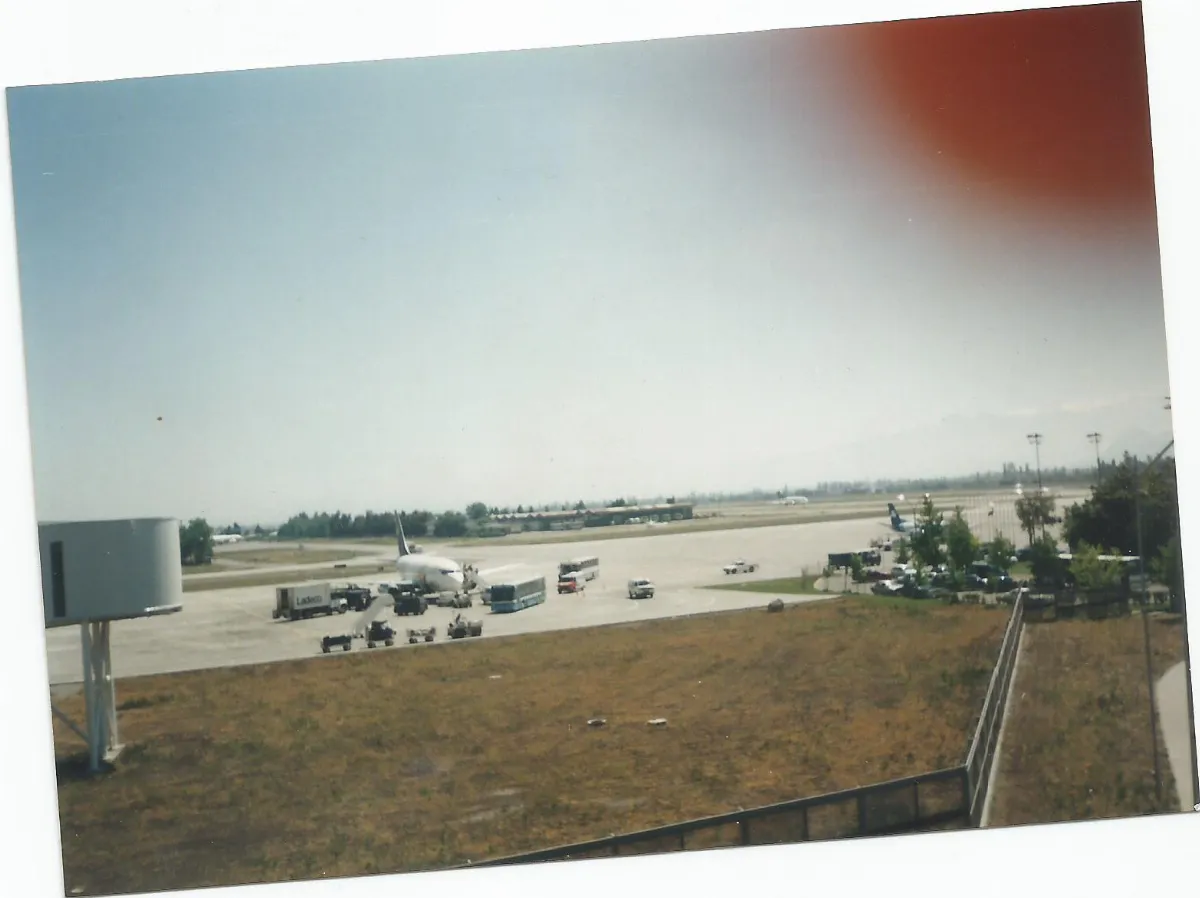 Aeropuerto Arturo Merino Benitez, 1992 — Aeropuerto Arturo Merino Benítez — 1992 | Chile de Ayer