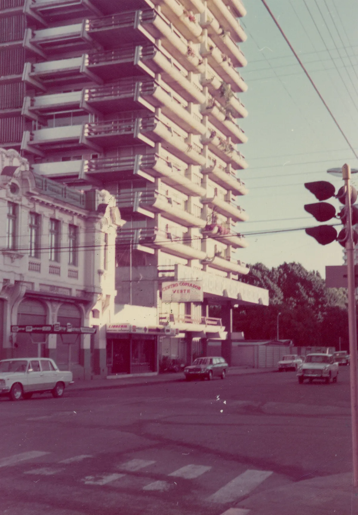 Irarrazabal. 1982 — Avenida Irarrázaval — 1982 | Chile de Ayer