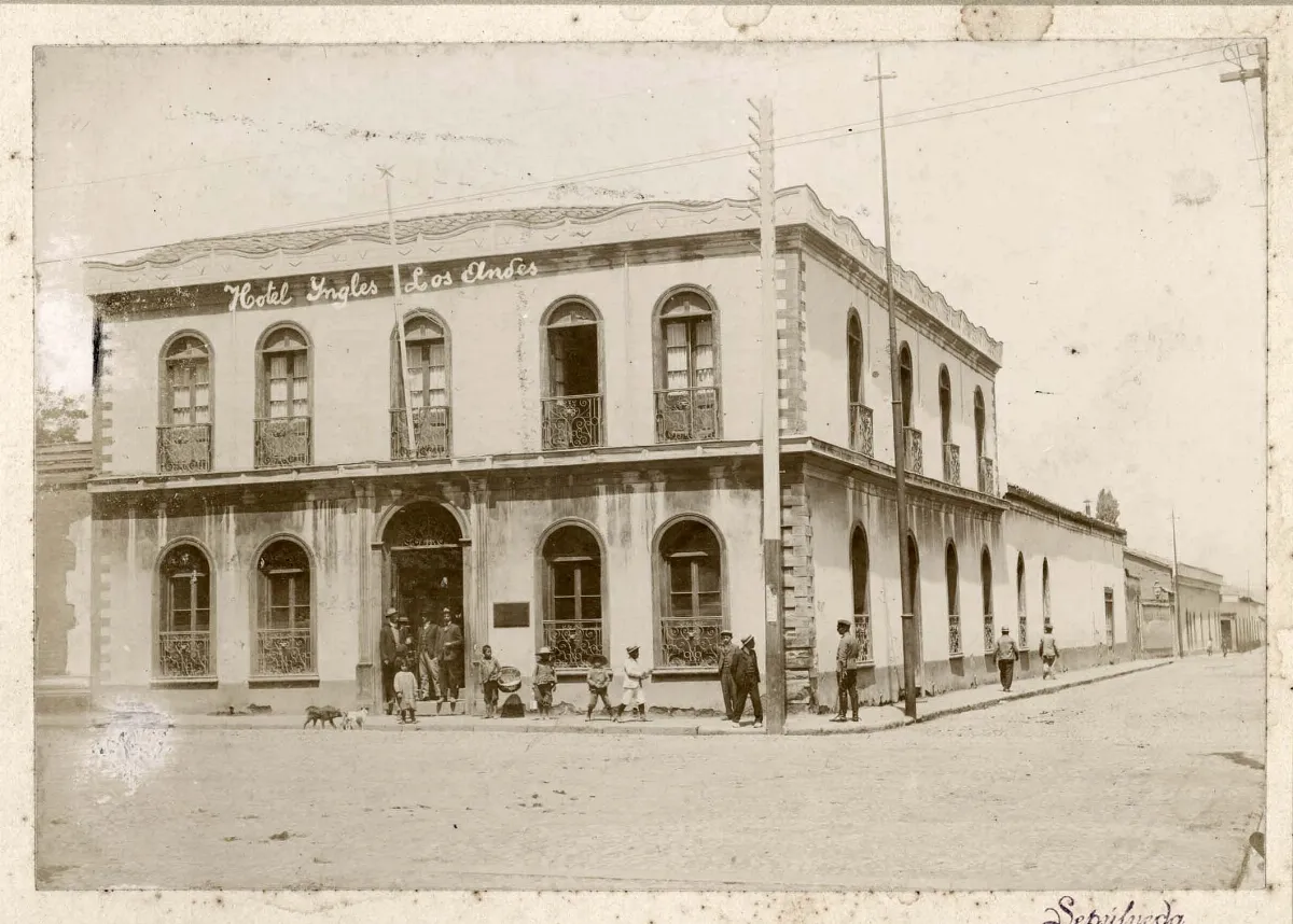 Hotel Inglés de Los Andes, ca. 1910 — 1910 | Chile de Ayer
