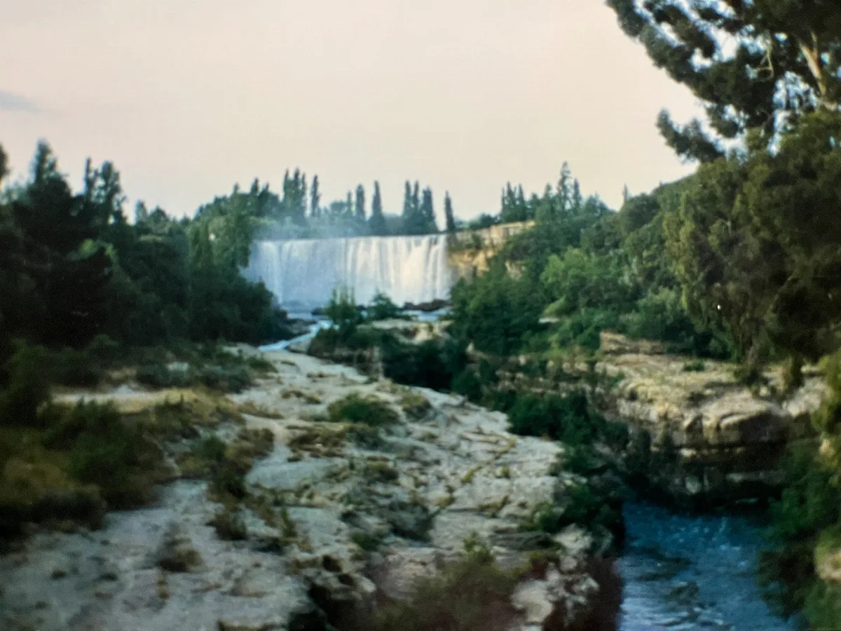Salto del Laja en 1990 — Salto del Laja — 1990 | Chile de Ayer