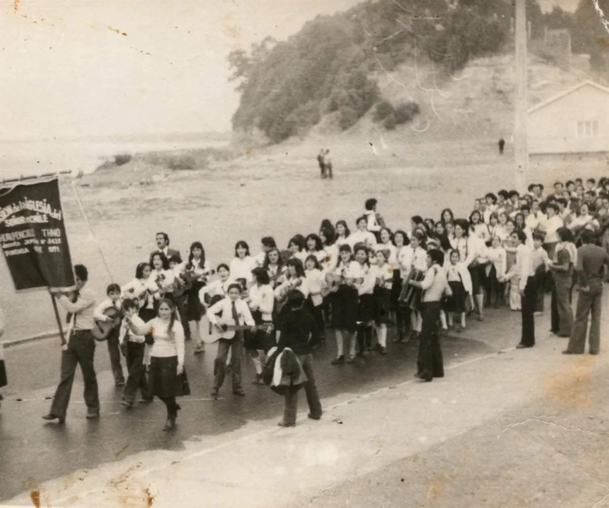 Procesión en Talcahuano, 1971 — 1971 | Chile de Ayer