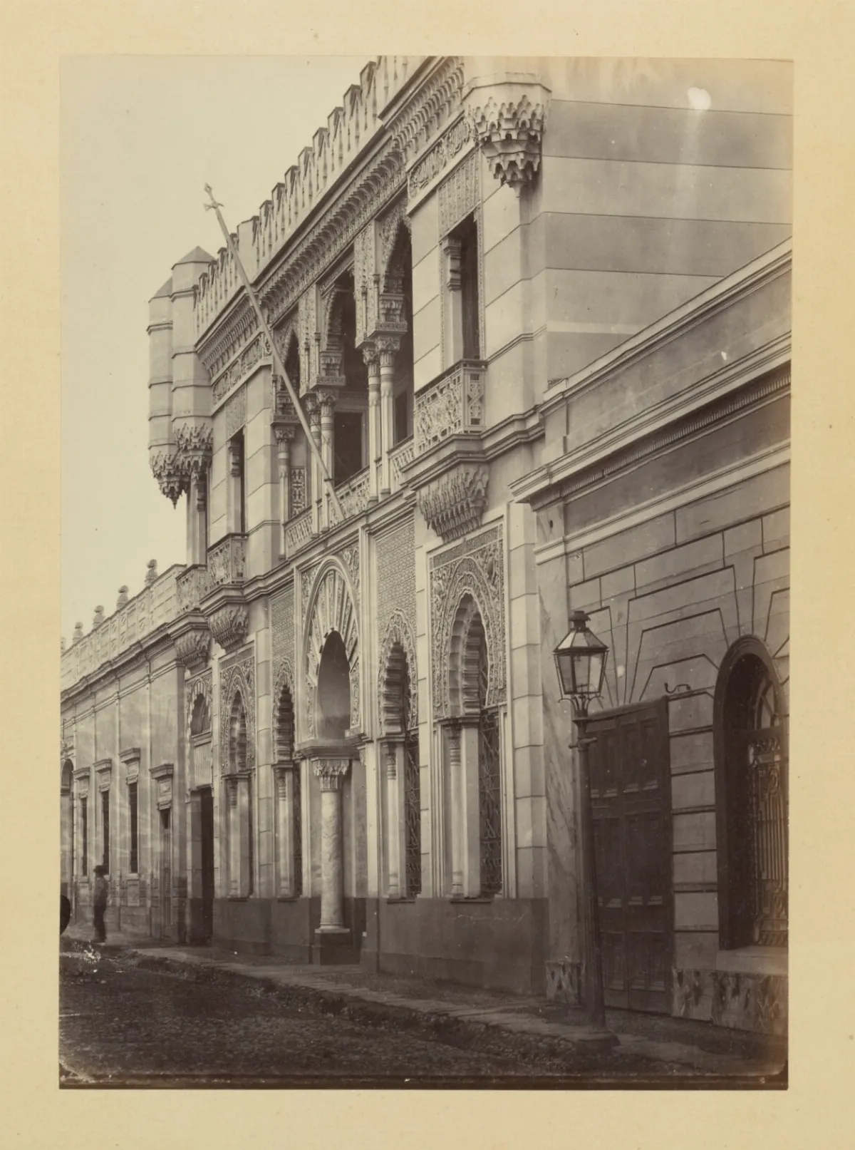 Fachada de Palacio Alhambra, Santiago, 1868 — 1865 | Chile de Ayer