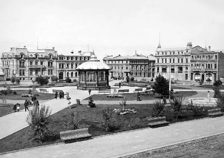 Plaza Muñoz Gamero de Punta Arenas en 1910 — 1910 | Chile de Ayer