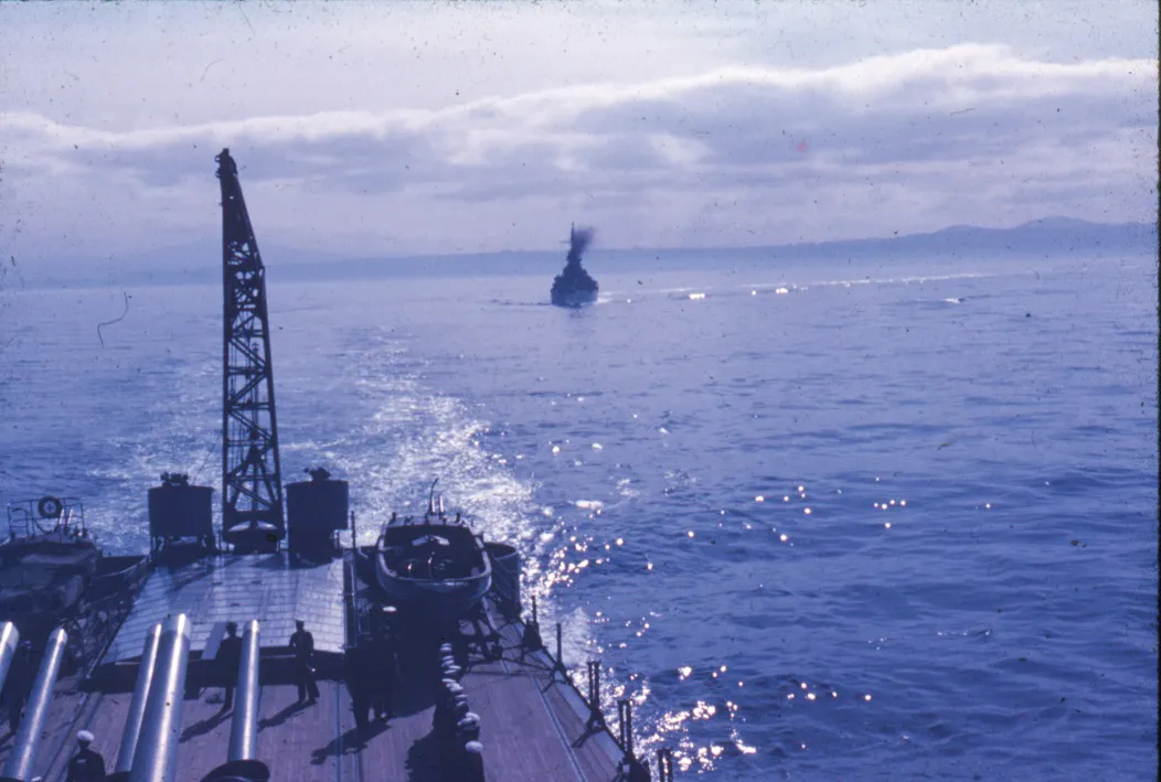 Valparaíso, ejercicios de la Armada de Chile, 1953 — Bahía de Valparaíso — 1953 | Chile de Ayer