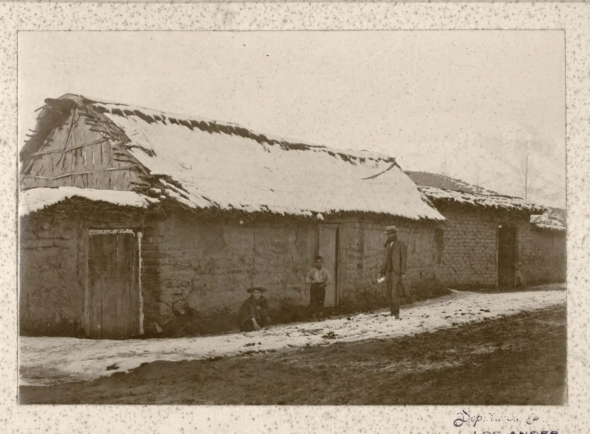 Rancho campesino, ca. 1900 - 1910 — 1910 | Chile de Ayer