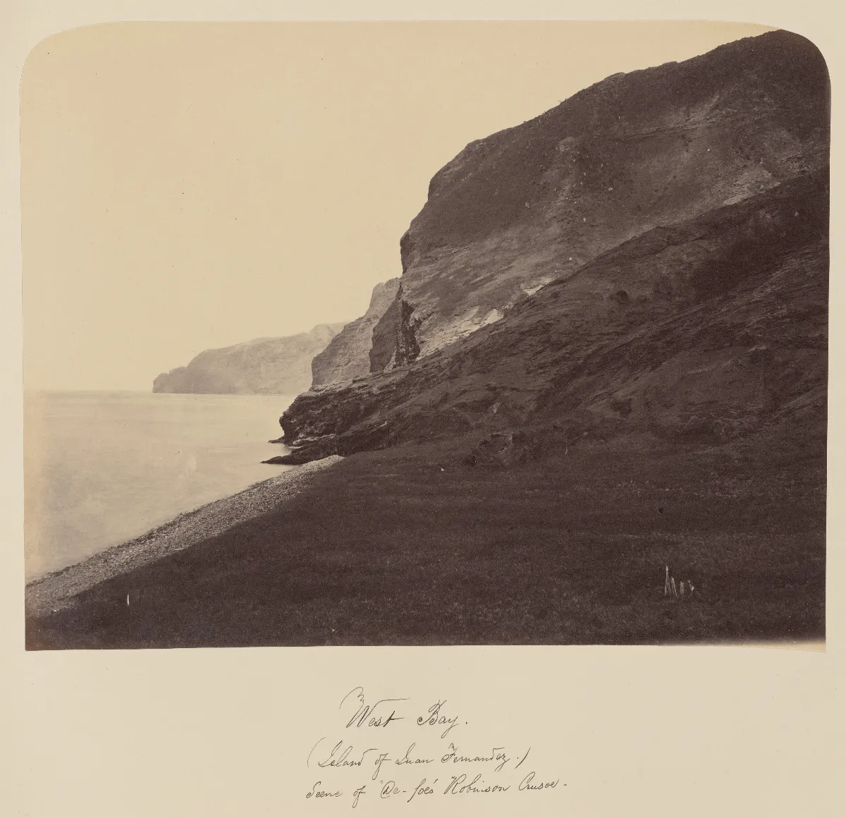 Bahía Oeste, Isla Robinson Crusoe, Archipiélago Juan Fernández, 1860 — 1860 | Chile de Ayer