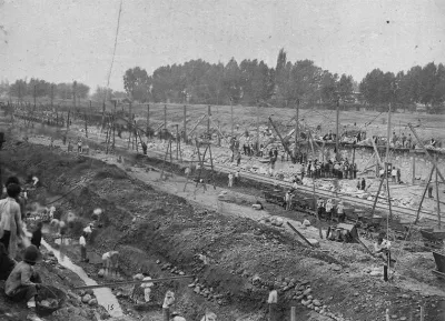 Canalización Río Mapocho a fines de 1880' s. — 1880 | Chile de Ayer