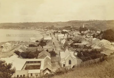 Puerto Montt desde los altos de Bartsch, 1893. — 1893 | Chile de Ayer