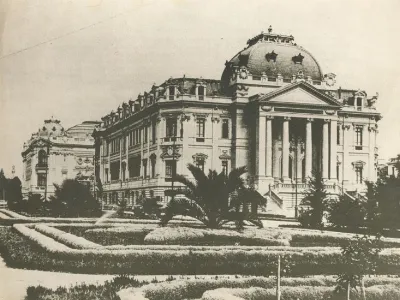 MAC en Parque Forestal, 1910 — Parque Forestal — 1910 | Chile de Ayer