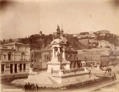 Monumento Héroes de Iquique en 1888 — 1888 | Chile de Ayer