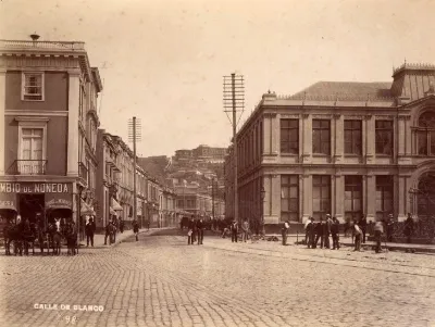 Calle Blanco de Valparaíso, 1888 — 1888 | Chile de Ayer