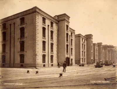 Almacenes Fiscales de Valparaíso en 1888 — 1888 | Chile de Ayer
