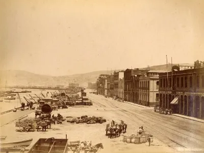 Borde portuario de Valparaíso en 1888 — 1888 | Chile de Ayer