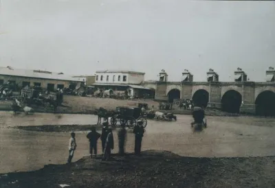 Puente Cal y Canto de Santiago circa 1880 — Puente Cal y Canto — 1880 | Chile de Ayer