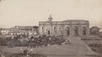 Plaza de Armas en 1867 — Plaza de Armas de Santiago — 1867 | Chile de Ayer
