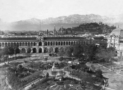 Plaza de Armas de Santiago alrededor del año 1890 — 1890 | Chile de Ayer