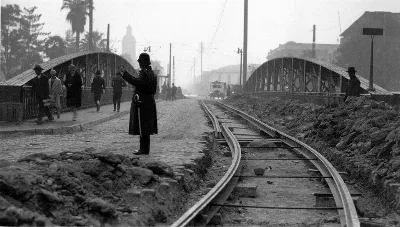 Puente Recoleta de Santiago, Mayo de 1922. — Puente Recoleta — 1922 | Chile de Ayer