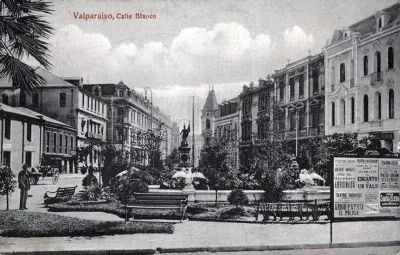 Calle Blanco de Valparaiso 1920 — 1920 | Chile de Ayer