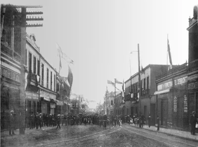 Calle Prat 1921 — 1921 | Chile de Ayer