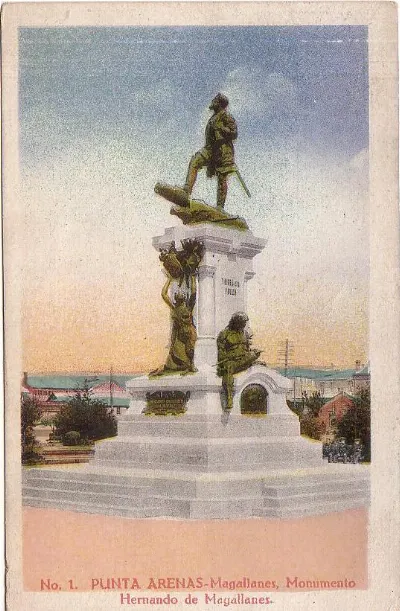 Monumento a Hernando de Magallanes en Punta Arenas años 20 — Plaza Muñoz Gamero — 1920 | Chile de Ayer
