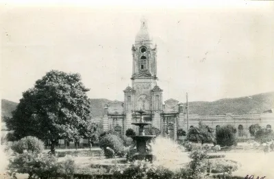 Plaza e Iglesia de Angol en 1915 — Plaza de Angol — 1915 | Chile de Ayer