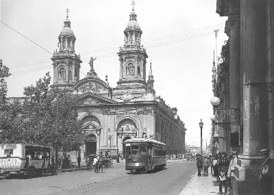 Catedral de Santiago año 1920 — Plaza de Armas de Santiago — 1920 | Chile de Ayer