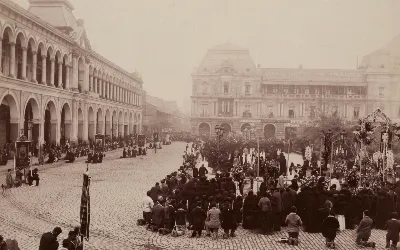 Plaza de Armas en 1890 — Plaza de Armas de Santiago — 1890 | Chile de Ayer