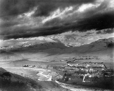 Vista al oriente de Santiago en 1922 — Cerro San Cristóbal — 1922 | Chile de Ayer