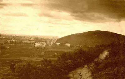 Cerro Blanco desde San Cristóbal en 1919 — Cerro San Cristóbal — 1919 | Chile de Ayer