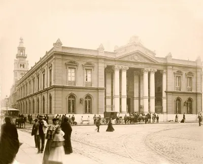 Correo de Santiago en 1894 — Plaza de Armas de Santiago — 1894 | Chile de Ayer