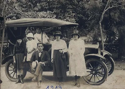Automóvil en Santiago en 1919 — 1919 | Chile de Ayer