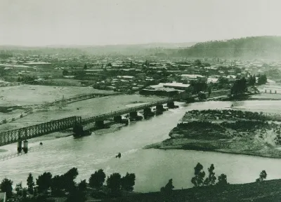 Puente ferroviario sobre el río Cautín